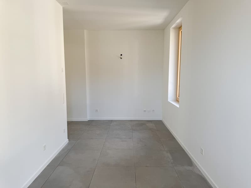 Klar - 2,5 + Garderobe - Erstbezug (Ref. 69-11) (7)