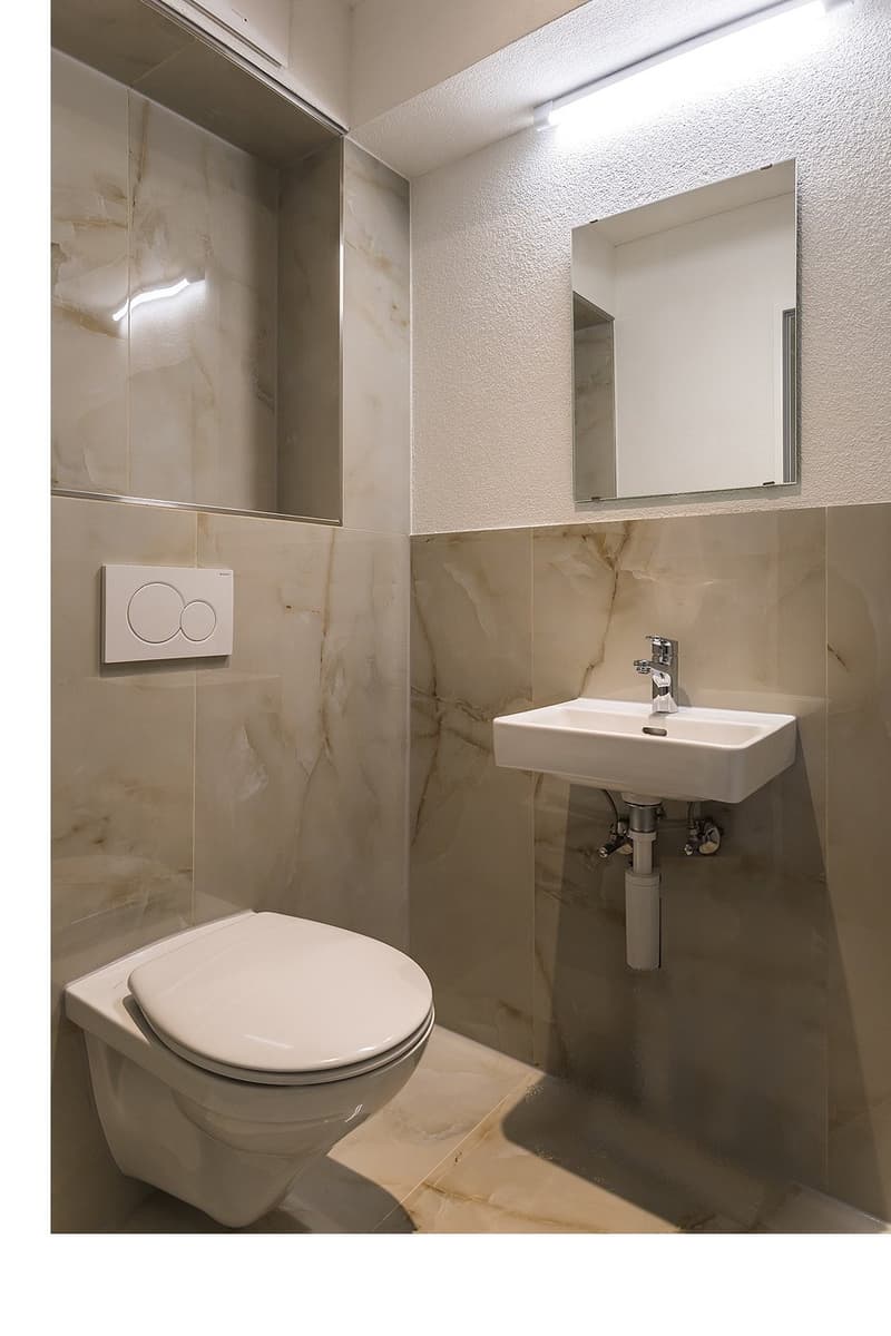 Modern 3.5-room apartment in Oberhelfenschwil – New building with seating area and magnificent view (8)