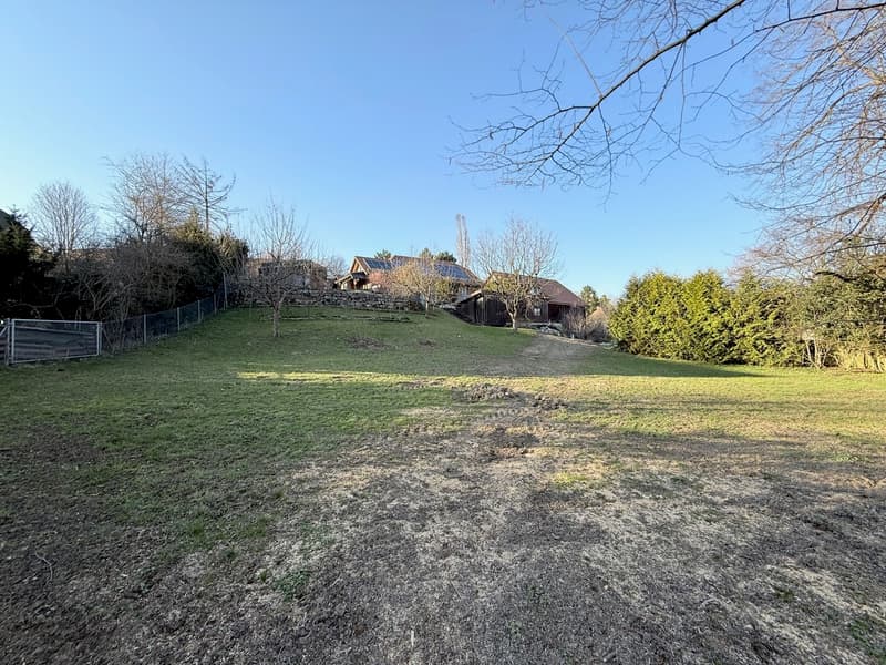 Land for building not serviced (2)