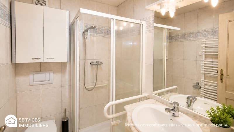 Rental House with 3 Apartments (10)