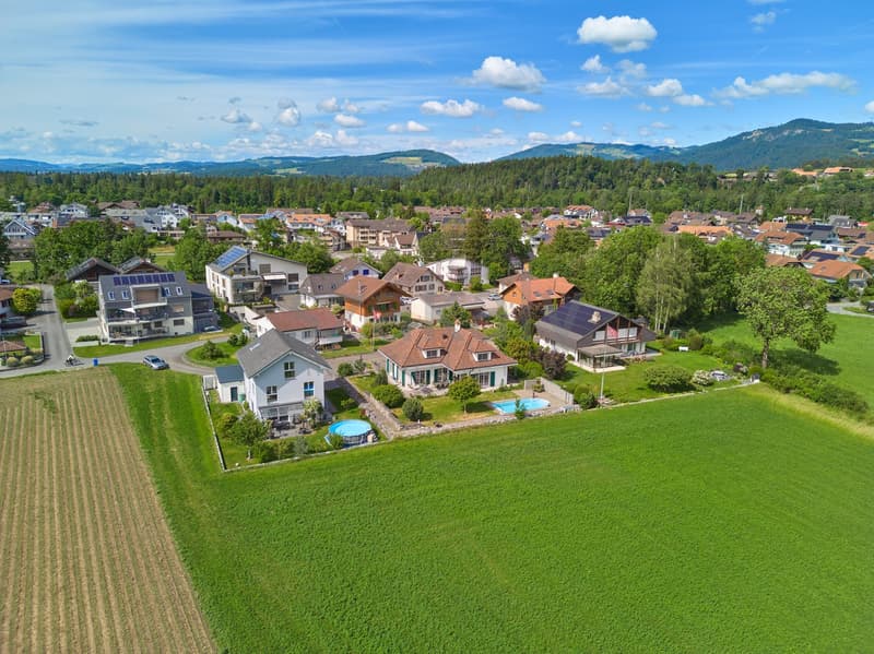 Maison de campagne détachée de 5½ à 6½ pièces à Uttigen (22)