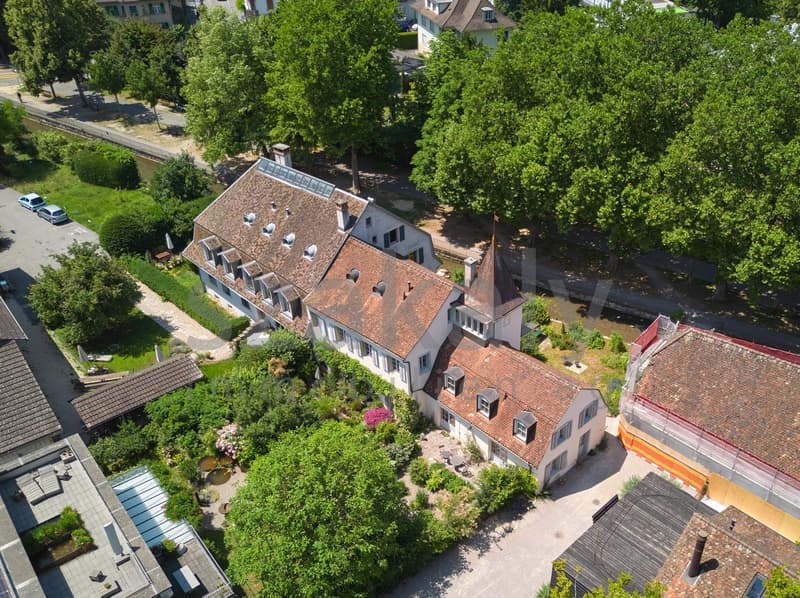 Dreifamilienhaus mit Charme in alterwürdigem Gemäuer (19)