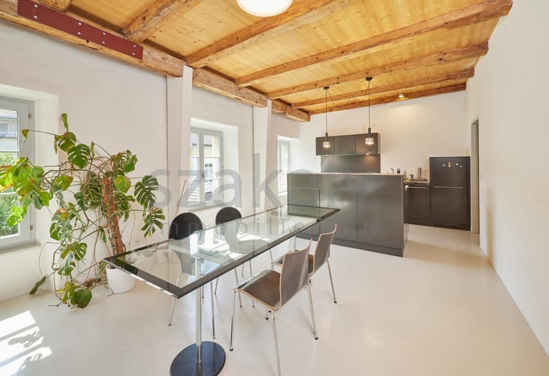 Dreifamilienhaus mit Charme in alterwürdigem Gemäuer (16)