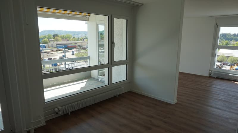 moderne 3.5-Zimmerwohnung über den Dächern von Oftringen (4)