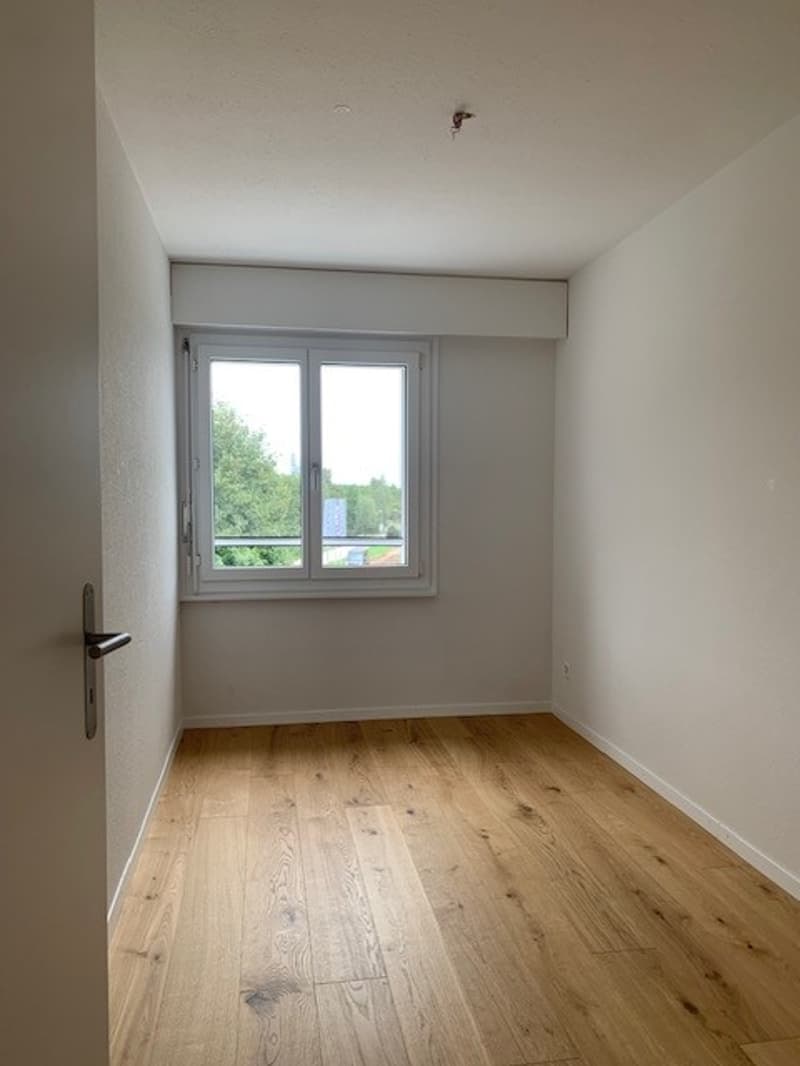 4.5-Zimmerwohnung mit sonnigem Balkon (8)