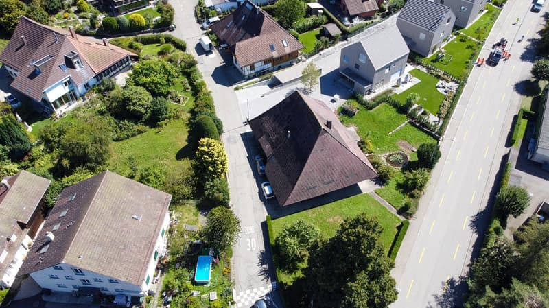 Historisches Hochstudhaus mitten in Langenthal (2)