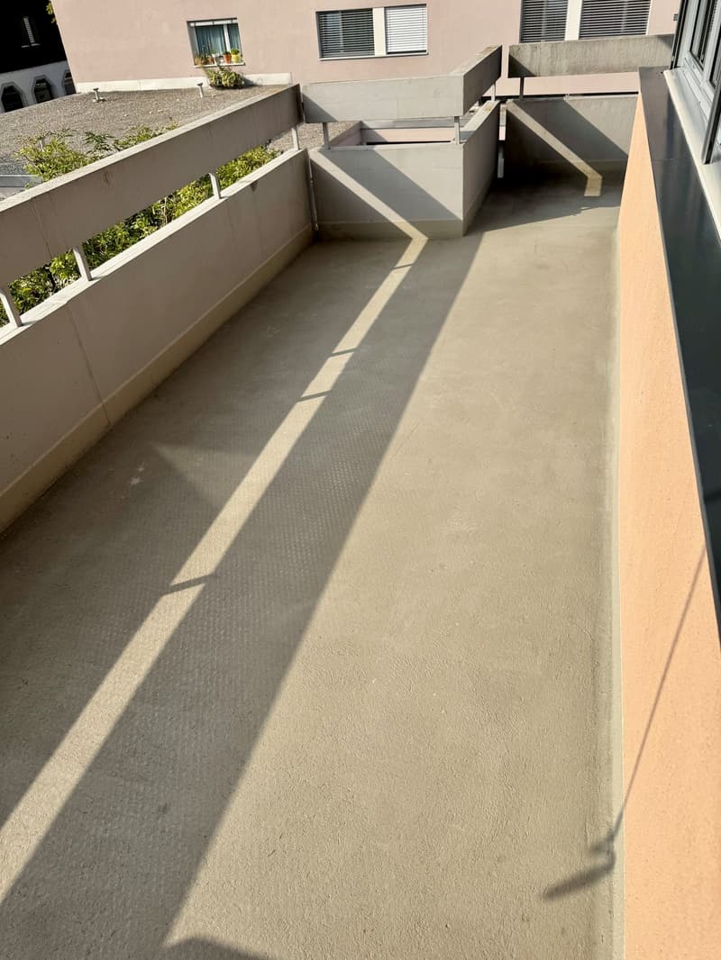Helle 3.5-Zimmer-Wohnung mit Balkon und toller Aussicht in Rümlang (12)
