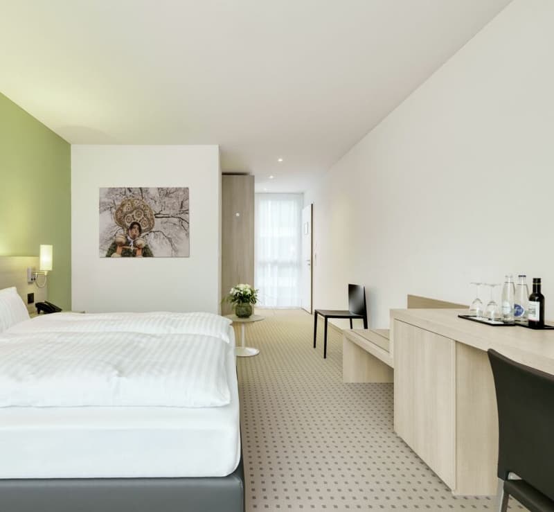 Chambre meublée avec espaces communs (3)