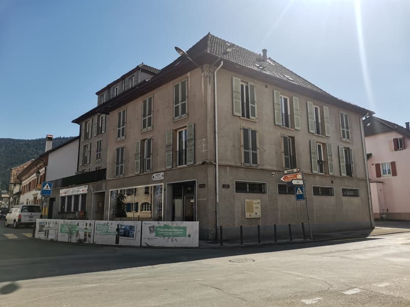 Affascinante appartamento di 3 locali nel centro del villaggio di Môtiers (8)