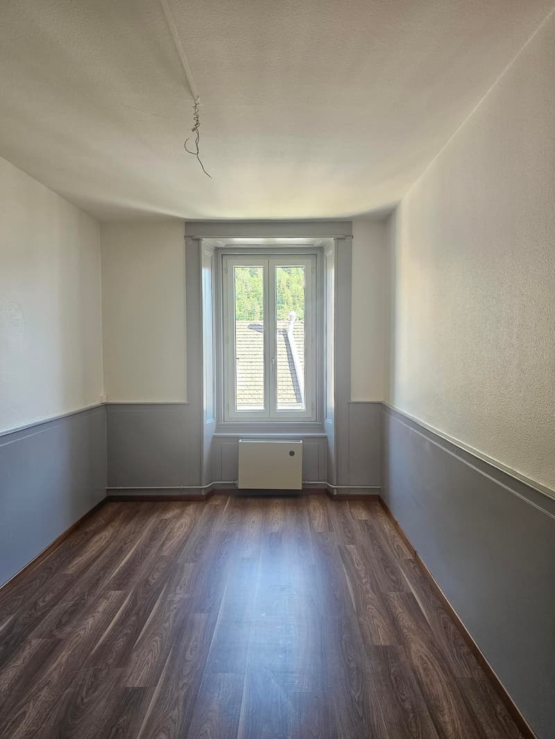 Spacious 4-room apartment in the center of Fleurier (5)
