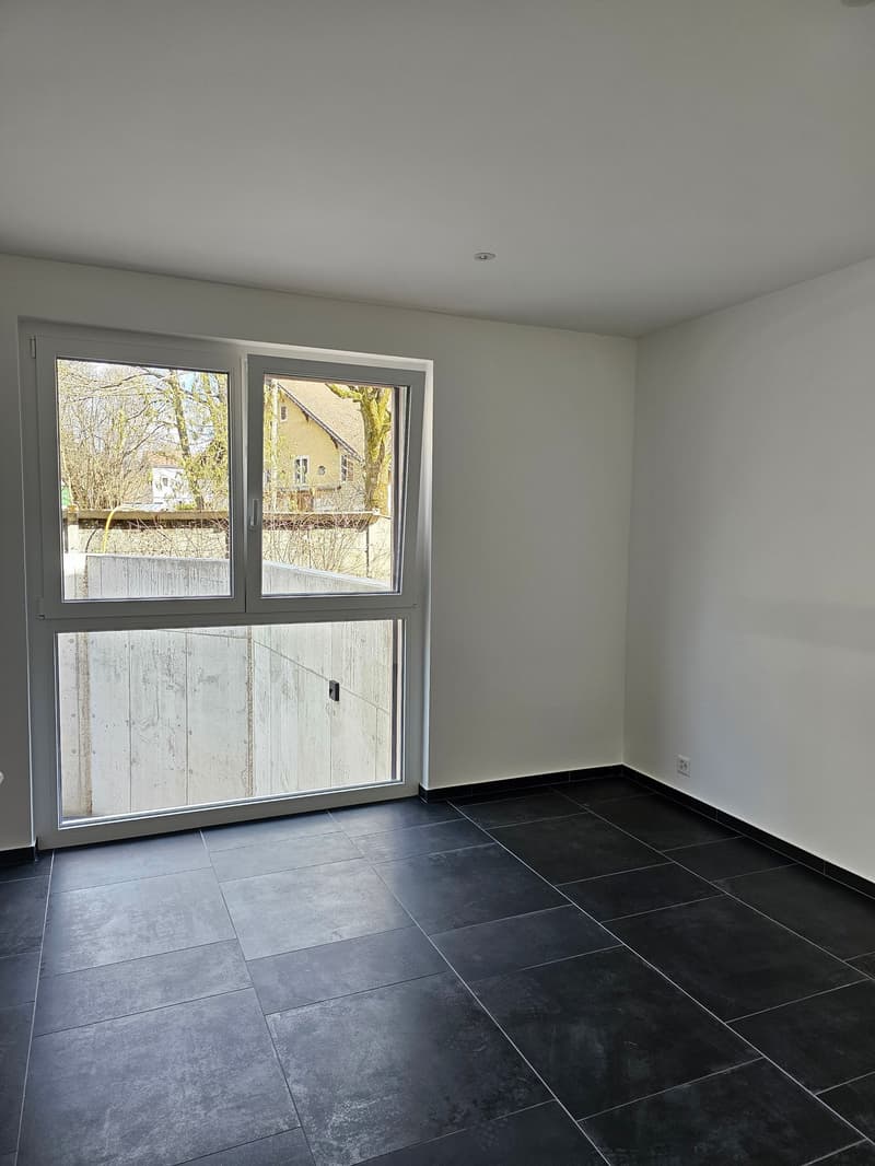 Discover without delay: superb new apartment with private garden (5)