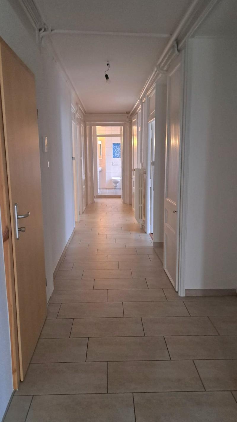 Wohnung mit 6 Zimmern im Zentrum von Fleurier (5)