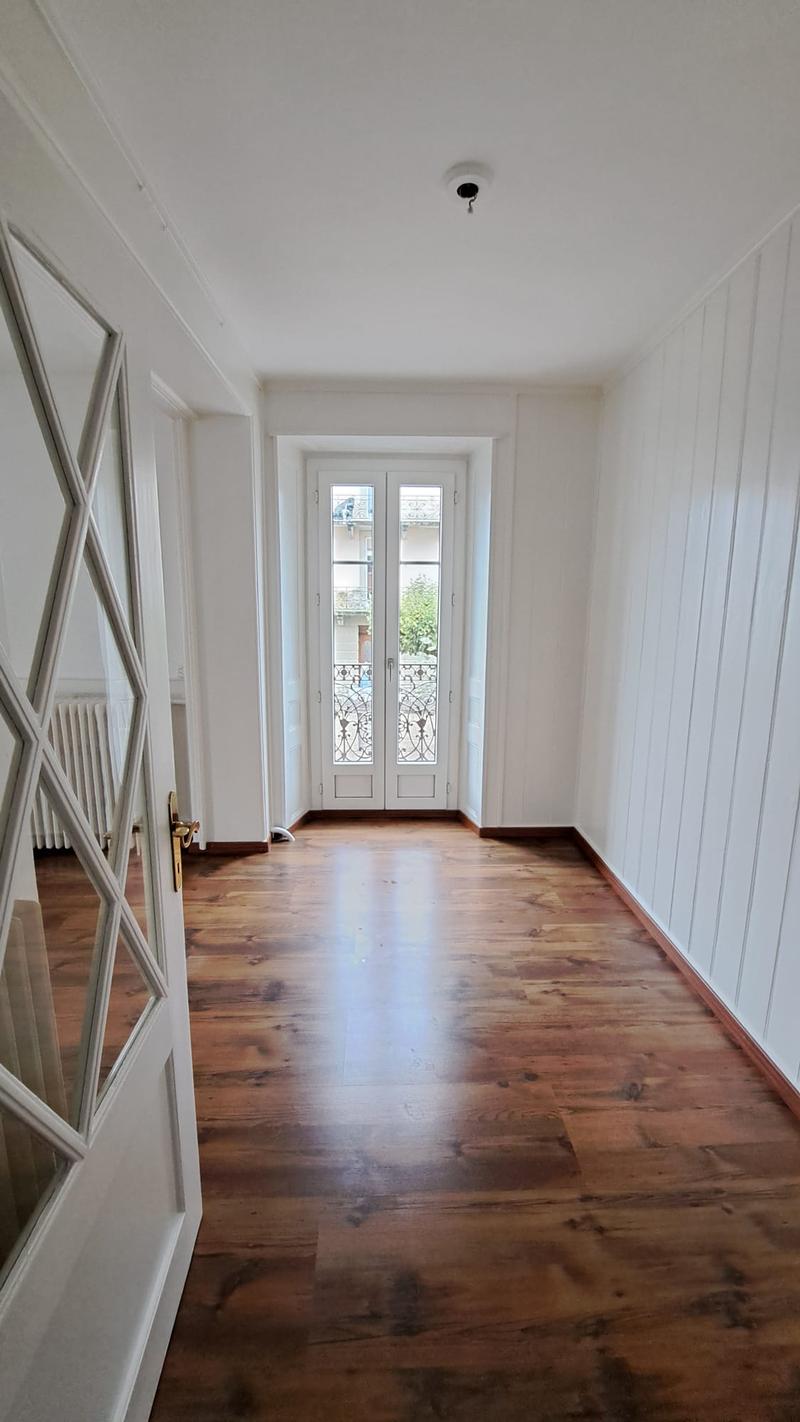 Wohnung mit 6 Zimmern im Zentrum von Fleurier (4)