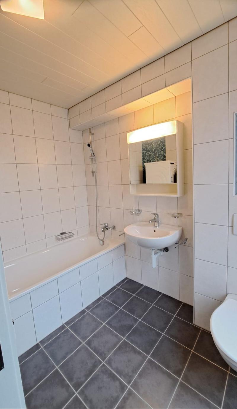 Wohnung mit 6 Zimmern im Zentrum von Fleurier (13)