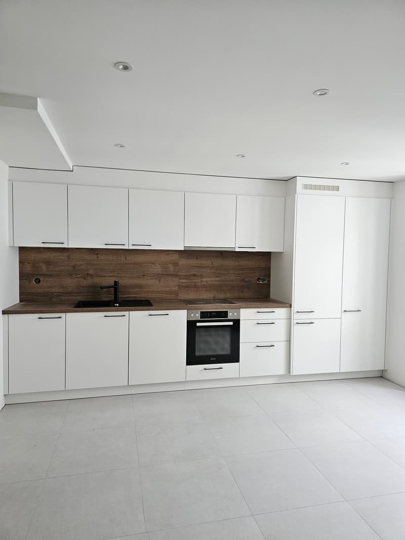 Wohnung mit 2.5 Zimmern in Môtiers renoviert (1)