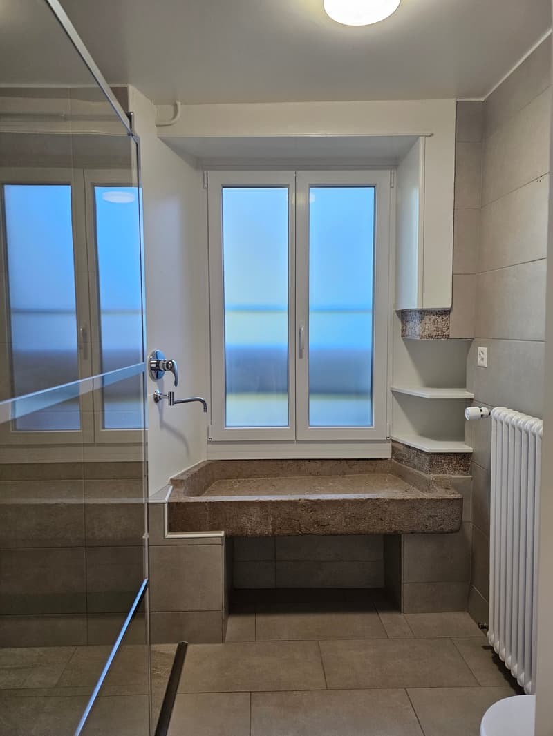 Wohnung mit 2.5 Zimmern in Môtiers renoviert (8)