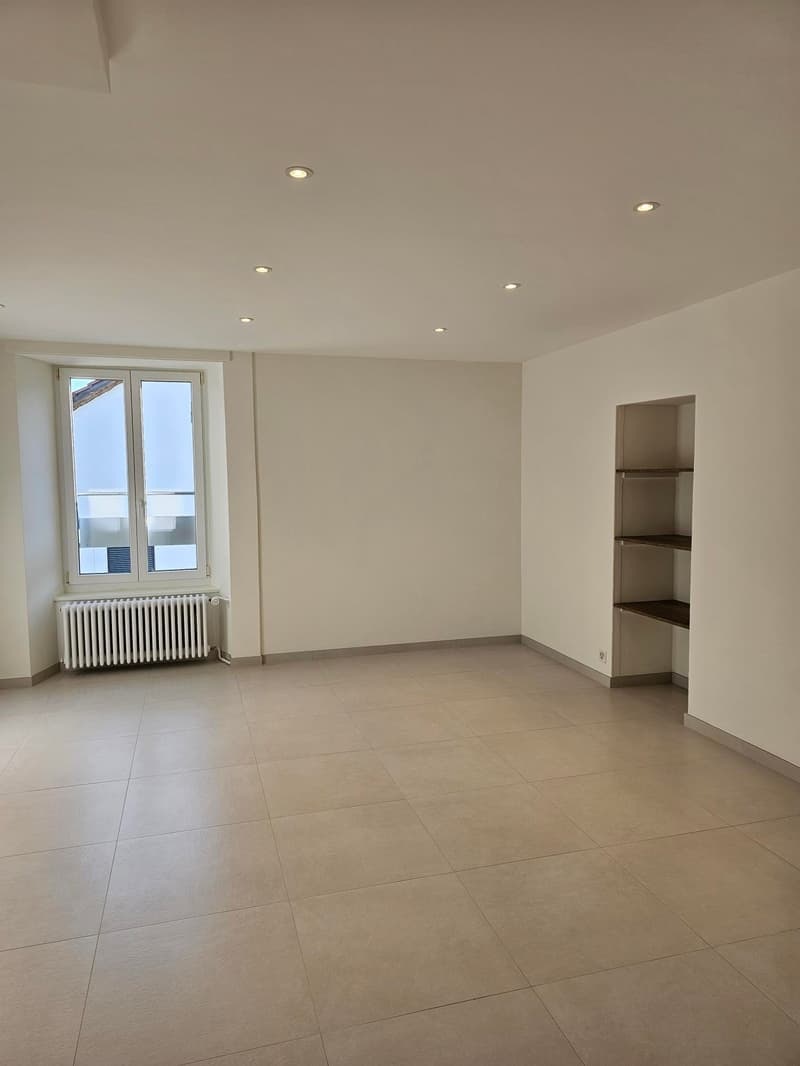 Wohnung mit 2.5 Zimmern in Môtiers renoviert (5)