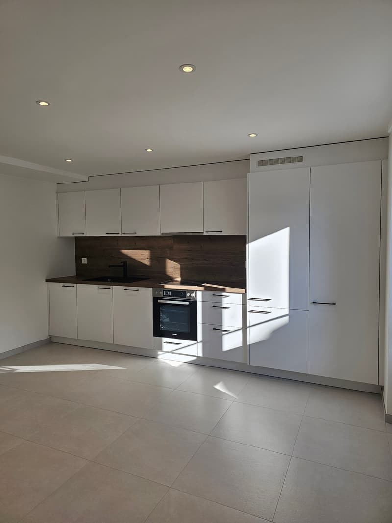 Wohnung mit 2.5 Zimmern in Môtiers renoviert (3)