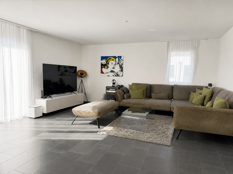 Moderne, helle und attraktive 4,5-Zi. Gartenwohnung in Niederrohrdorf AG (2)