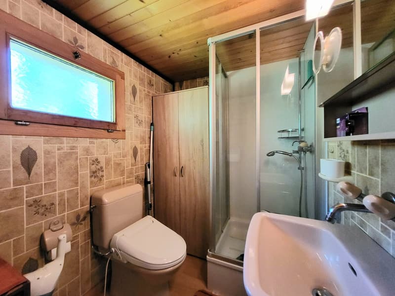 Bad mit Dusche