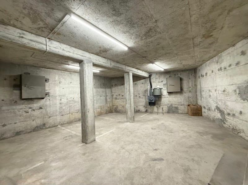 Pièce pour bricolage, stockage et cave fermable dans un emplacement central à Langnau (4)