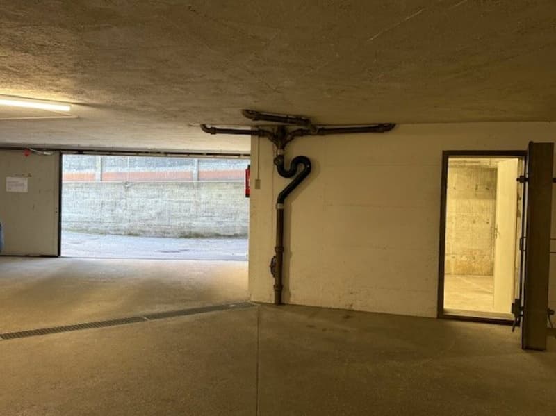 Pièce pour bricolage, stockage et cave fermable dans un emplacement central à Langnau (2)