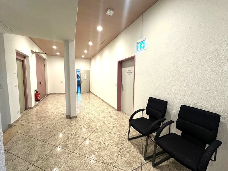 Letzte Praxis- & Büroflächen verfügbar - Gewerbezentrum HUB KönizSüd (9)