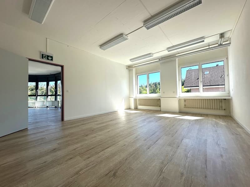 2 bright, attractive single rooms à 30m2 and 35m2  – available for immediate occupancy (2)