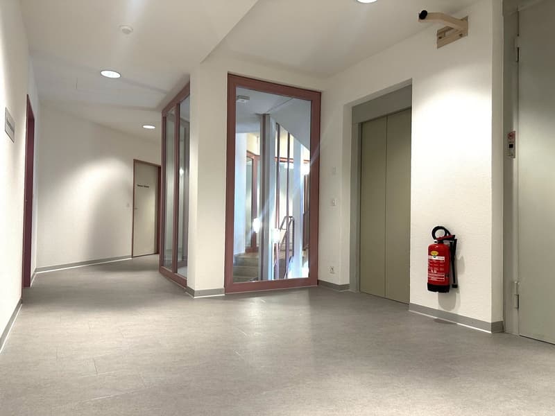 2 bright, attractive single rooms à 30m2 and 35m2  – available for immediate occupancy (5)