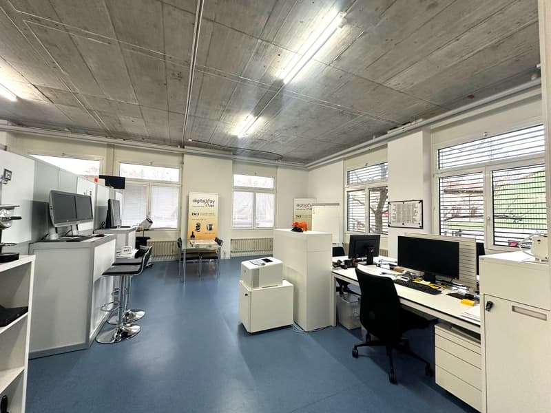 Helle Bürofläche mit 164 m², Glasfaser und grosszügigem Parkplatzangebot (4)