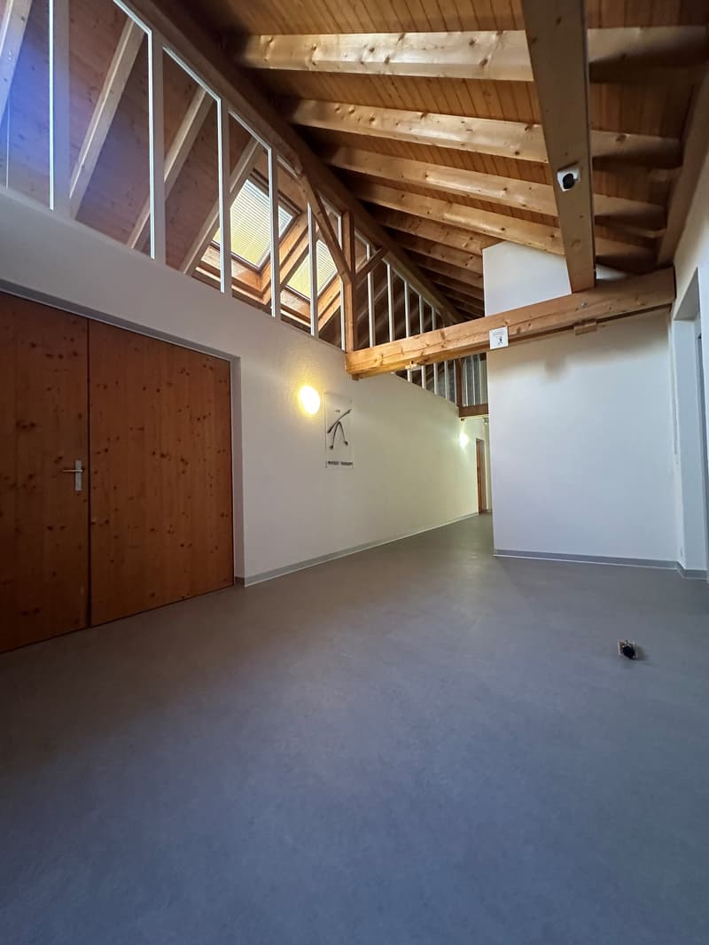 Helle Bürofläche mit 164 m², Glasfaser und grosszügigem Parkplatzangebot (13)