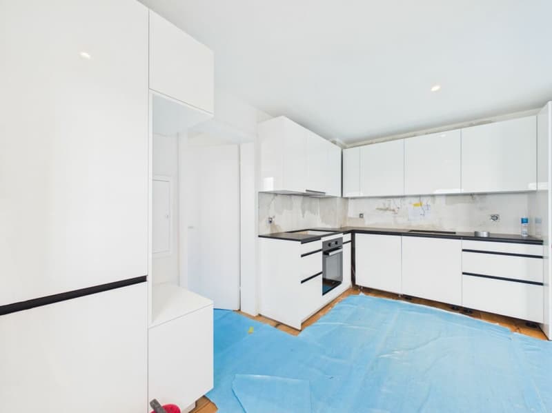 Exclusive 2.5-room apartment | First occupancy | Lake view | Solid wood parquet | Seating area | Washing tower (2)
