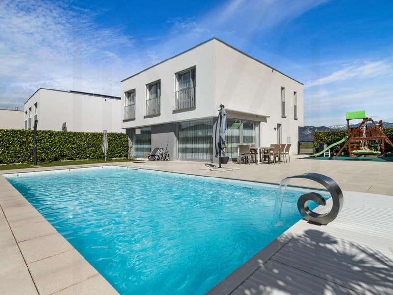 Splendide villa individuelle contemporaine avec piscine dans un quartier résidentiel de standing ! (1)