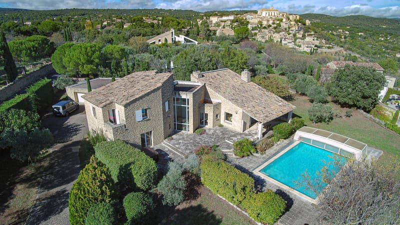 Villa d'eccezione a Gordes, che unisce charme provenzale e architettura contemporanea (8)