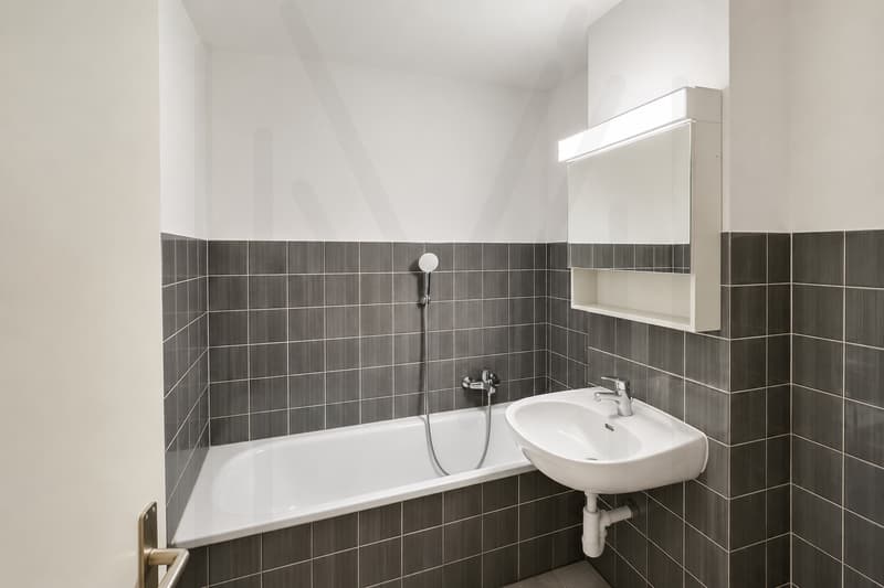 Helles 3.5-Zimmer-Wohnung im Herzen des Dorfes ? Ideale Lage zwischen Bulle und Fribourg (8)