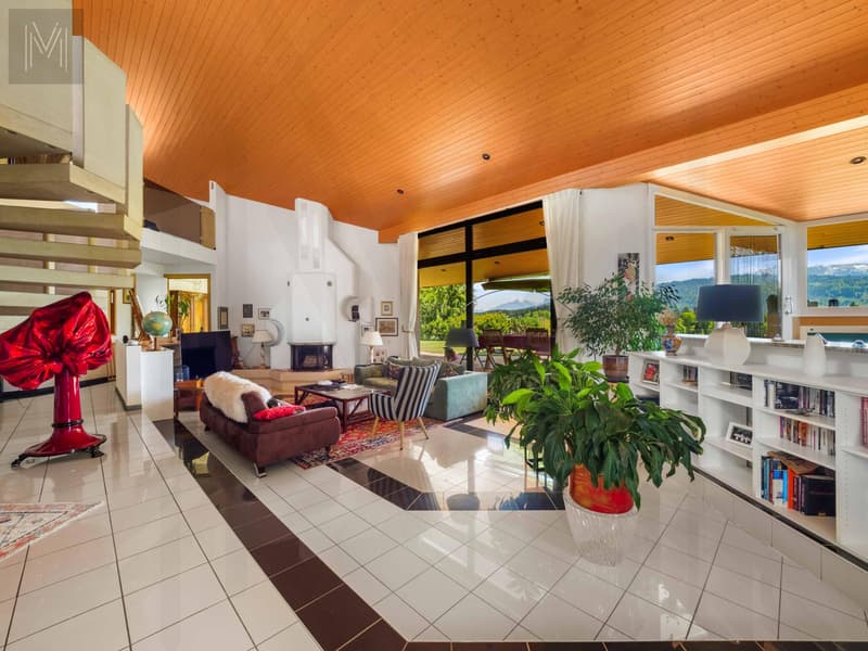 Architectural elegance & exceptional panorama ? A unique property (6)