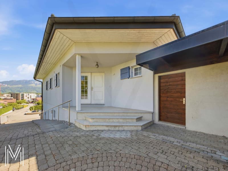 Exceptional 6.5-room villa in a quiet residential area with an exceptional view! (5)