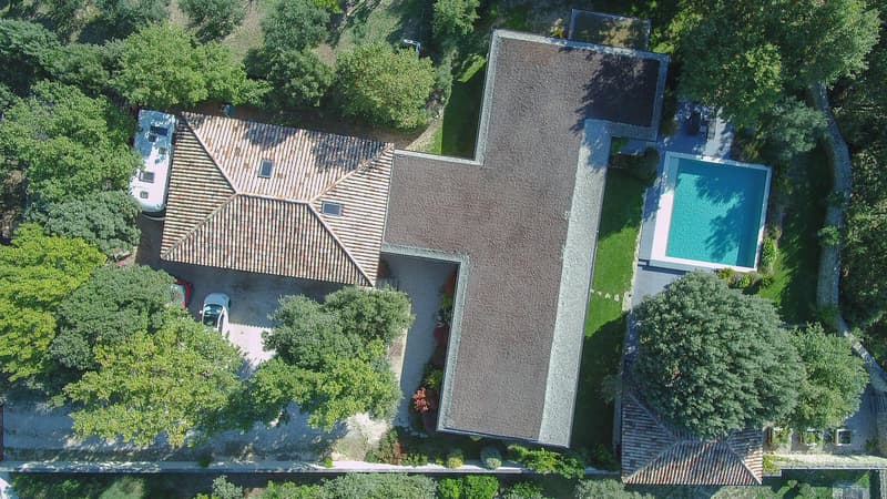 Magnifique propriété contemporaine dans un cadre privilégié ! (10)