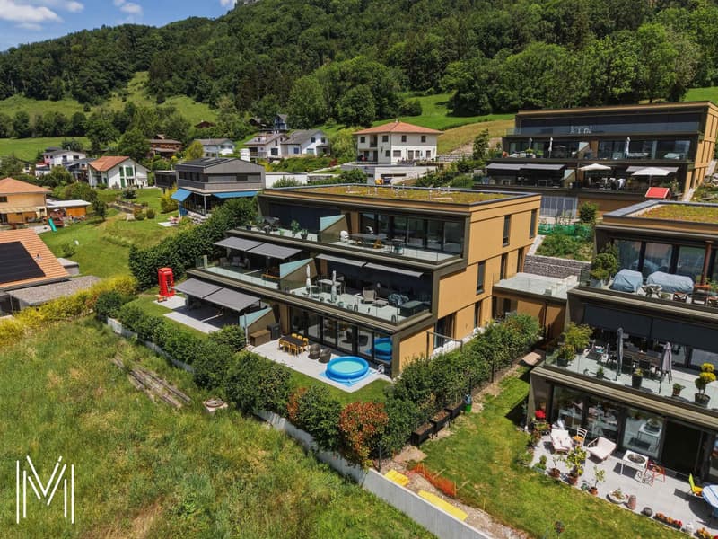 Die Kunst des Lebens in Gruyère: Außergewöhnliche 4.5-Zimmer-Wohnung mit Terrasse und privatem Garten (3)