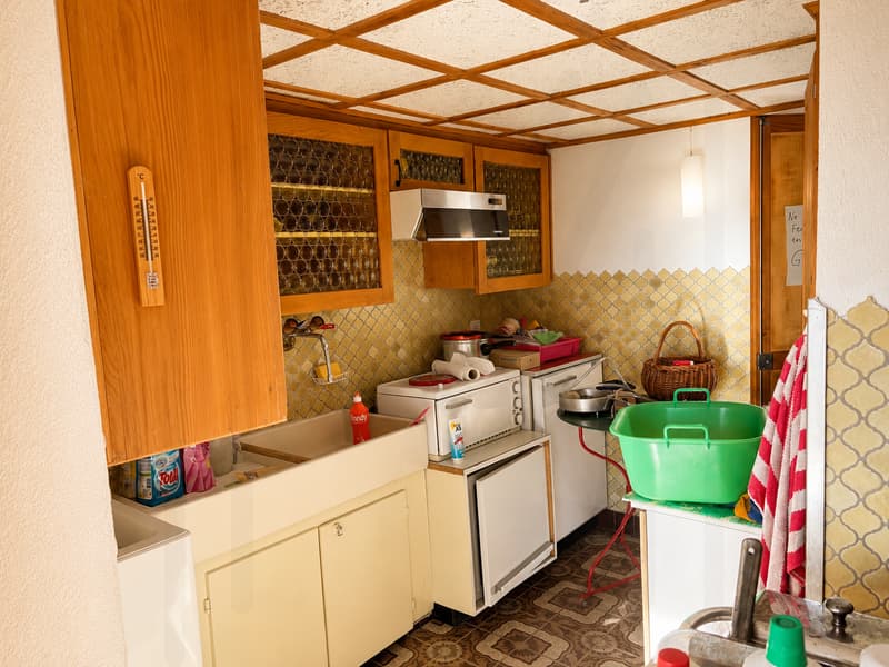 Authentic chalet with breathtaking views of Lac de la Gruyère (10)