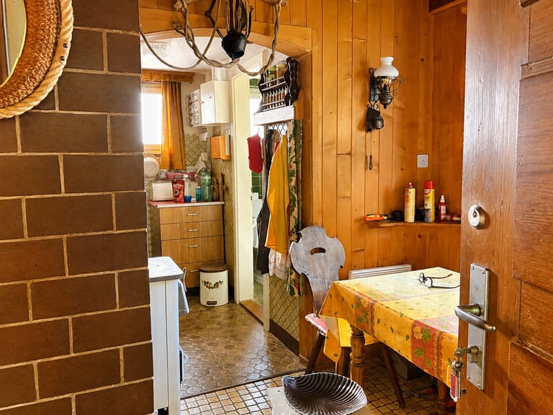 Authentic chalet with breathtaking views of Lac de la Gruyère (6)