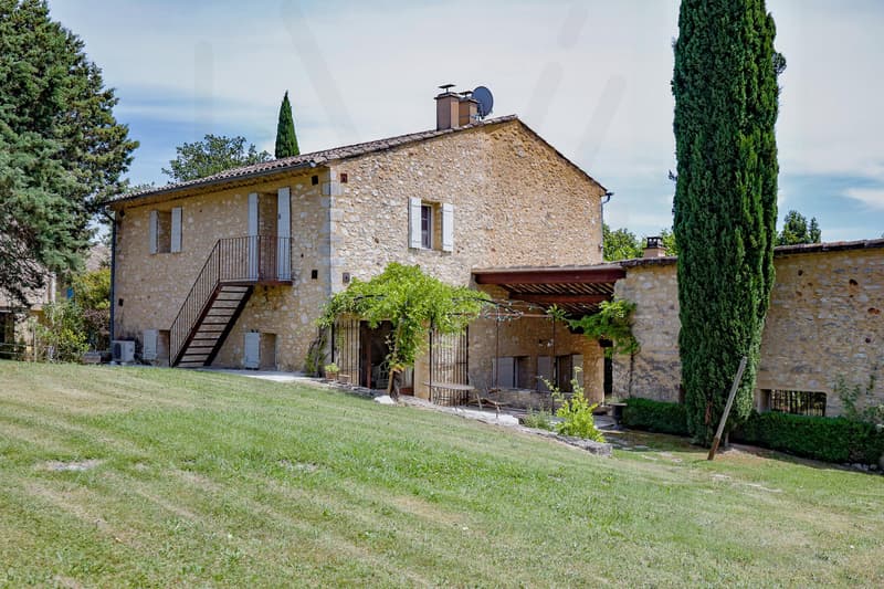 Prächtige Steinstadtvilla mit Panoramablick und beheiztem Pool in der Nähe von Roussillon ? Im Herzen des Luberon (1)