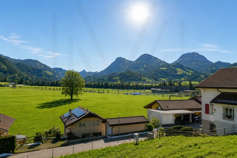 ECCEZIONALE A BROC? UN LOTTO EDIFICABILE UNICONEL CUORE DELLA GRUYÈRE CON VISTA PANORAMICA MOZZAFIATO (1)