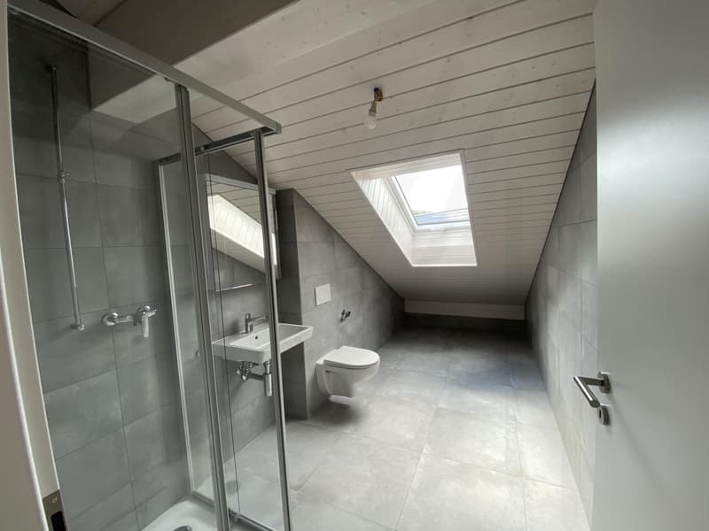 SUPERBES DACHGESCHOSS 5,5 ZIMMER !!! (9)