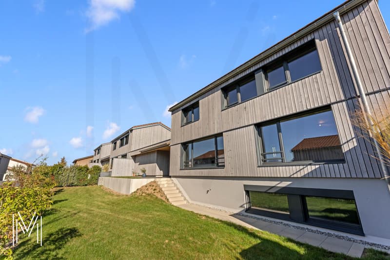 MAGNIFIQUE MAISON INDIVIDUELLE CONTEMPORAINE DE 5,5 PIÈCES - Architecture en bois, confort moderne et qualité de vie entre Fribourg et Bulle (6)
