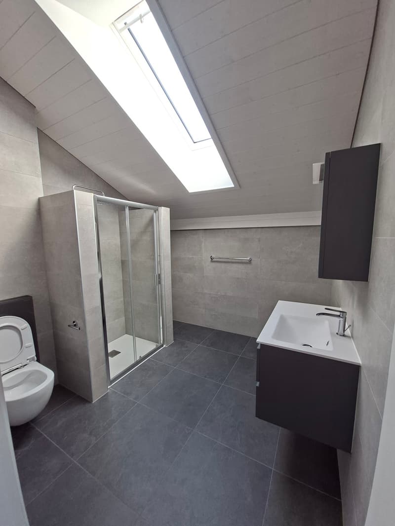 Grand studio dans un immeuble à deux pas de la gare (4)