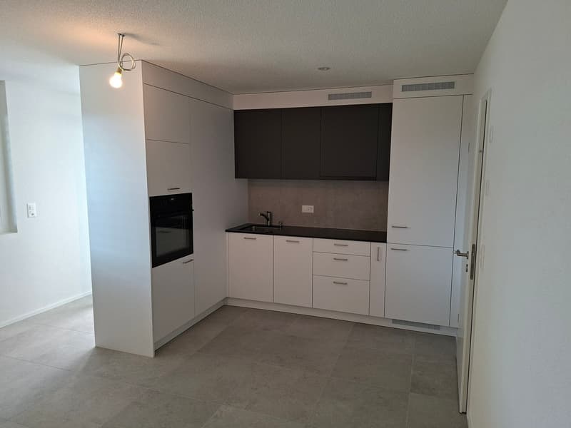 Studio 35 m2 im Keller einer Villa (3)