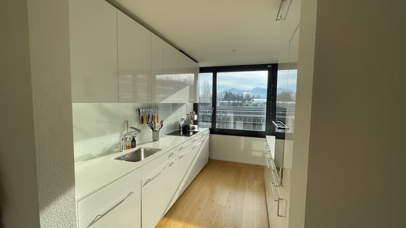 BEFRISTET: 01.10.2026 - 31.03.2027; Möblierte 3.5-Zimmer-Wohnung an Toplage (6)