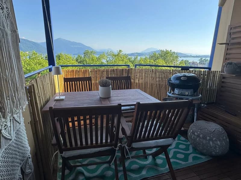Möblierte 3.5-Zimmerwohnung mit Seeblick im Zentrum von Zug (1)