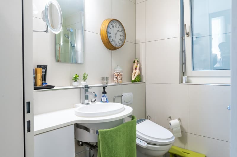 BEFRISTET: 16.02. bis 31.03.2026: moderne 3.5 Zimmer Wohnung in Unterägeri (15)